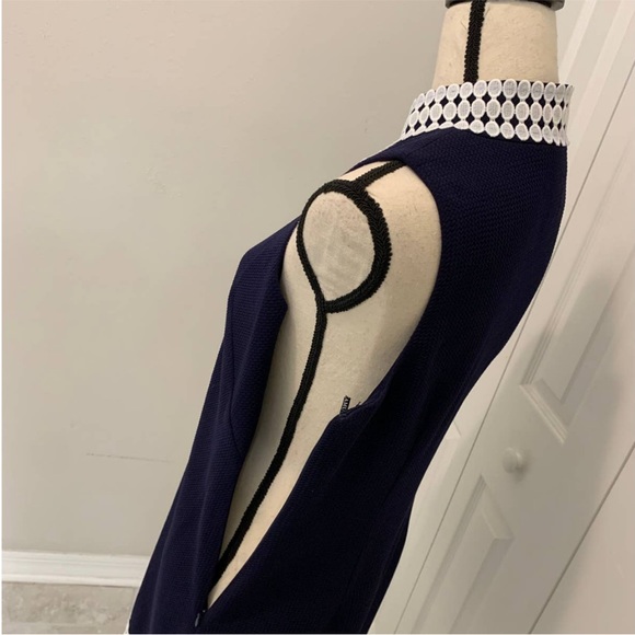 Vince Camuto Sleeveless Navy Sheath Dress Size 4 - Picture 9 of 9